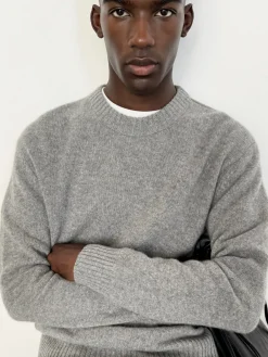 Women FRAME Cashmere Crewneck Sweater in