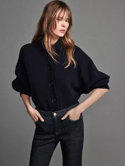 Women FRAME Chunky Femme Cardi in