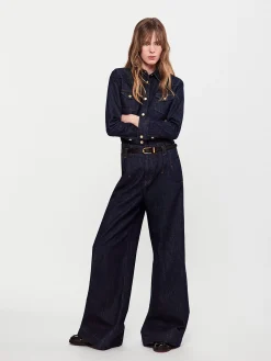 Women FRAME Darted Wide Leg Jean in