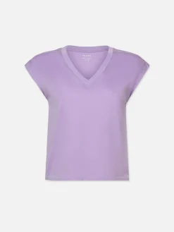 Women FRAME Easy V-Neck Tee in