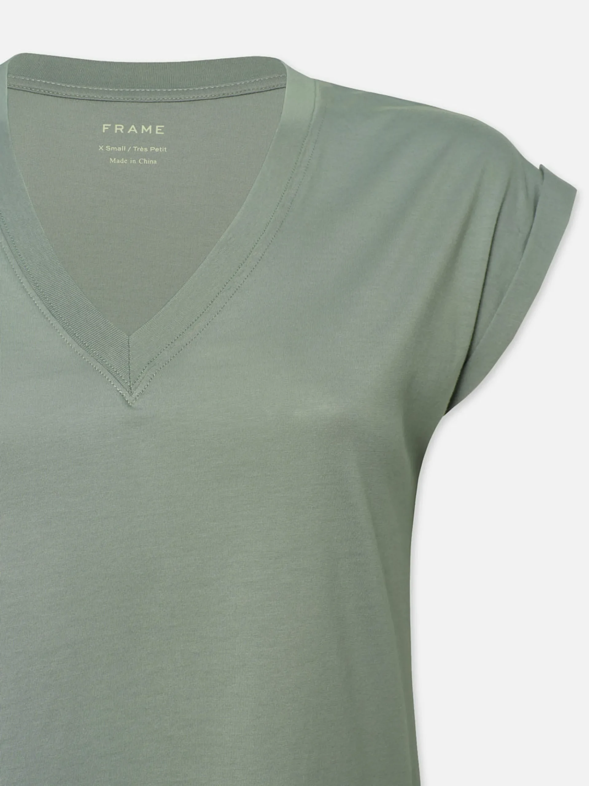 Women FRAME Easy V-Neck Tee in