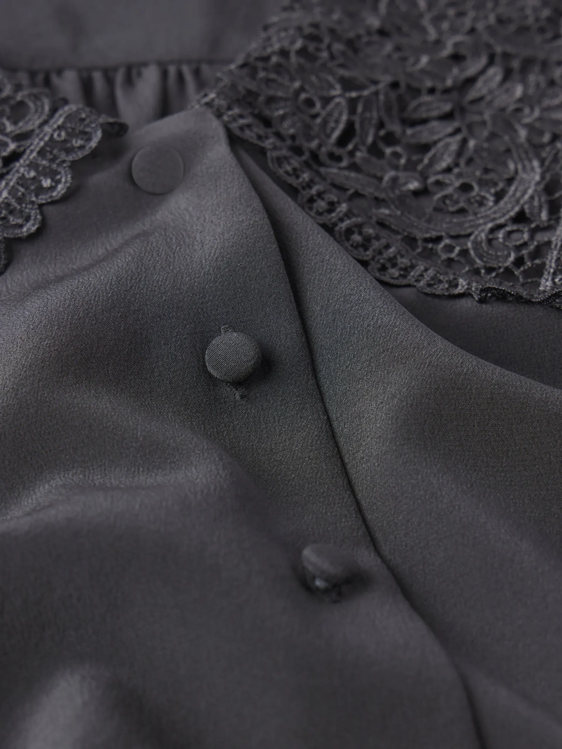 Women FRAME Lace Collar Blouse in