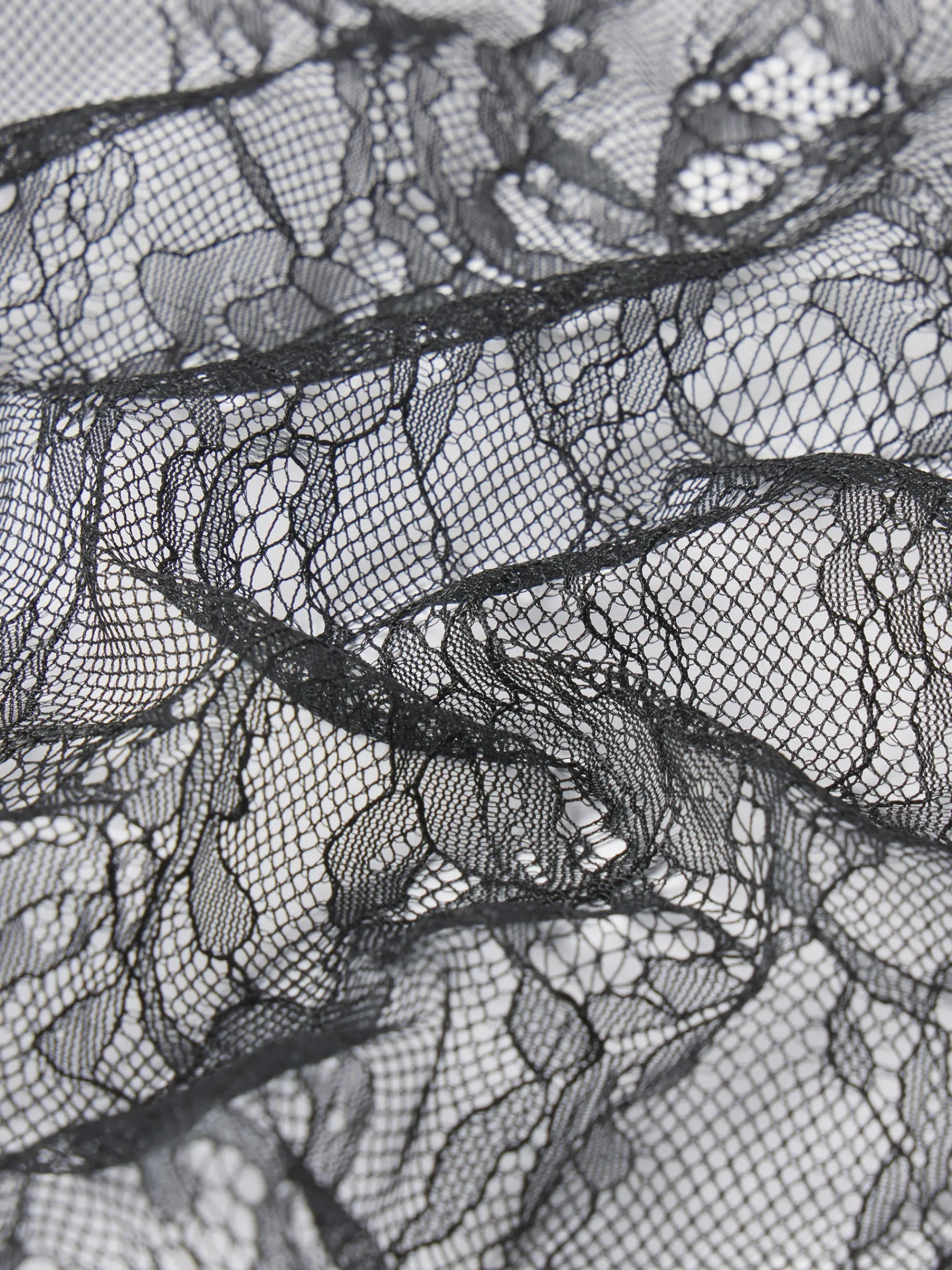 Women FRAME Lace V-Neck Blouse in