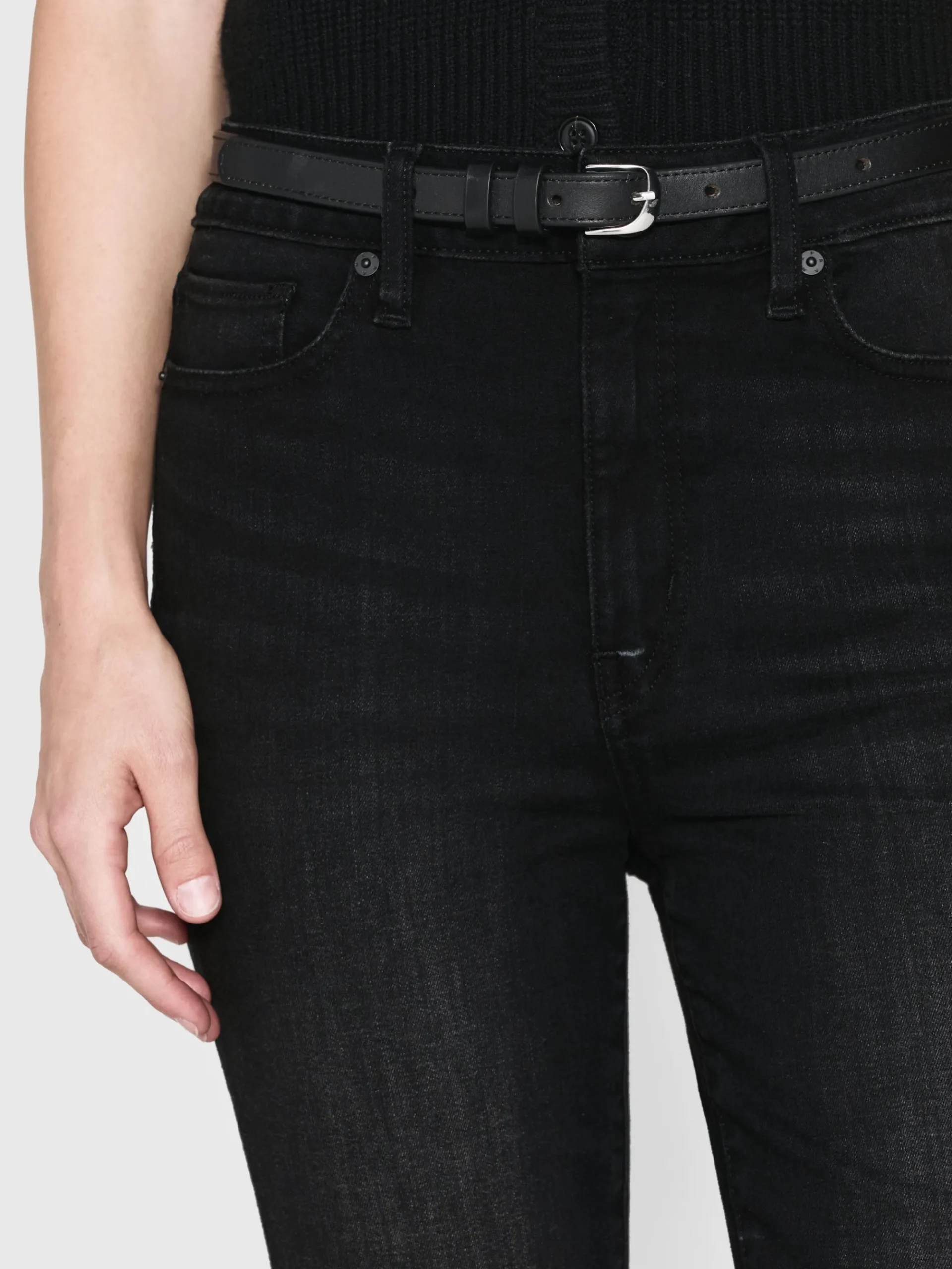 Women FRAME Le Crop Mini Boot in Tilt Stiletto Hem