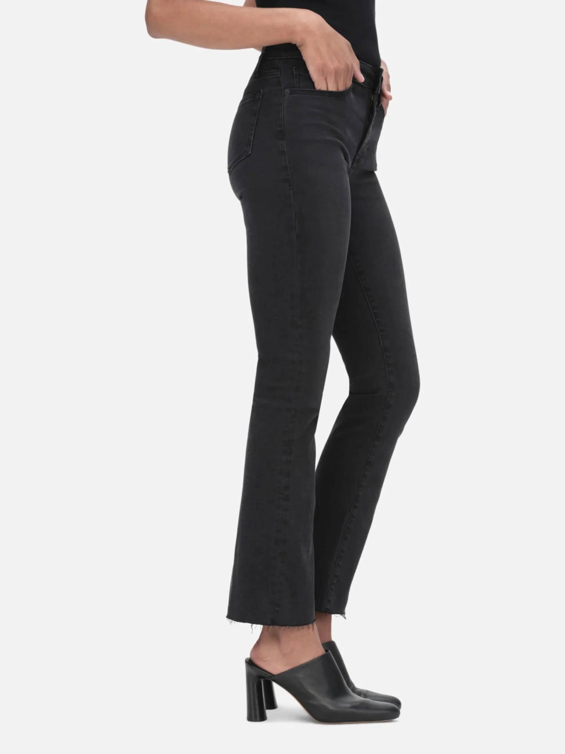 Women FRAME Le Crop Mini Boot Raw Edge in