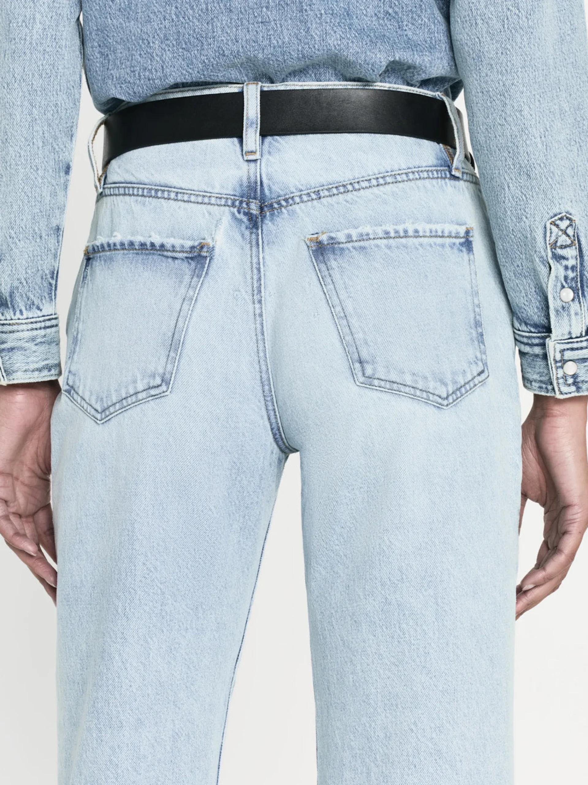 Women FRAME Le Jane Crop Bite Hem in Fizz Indigo