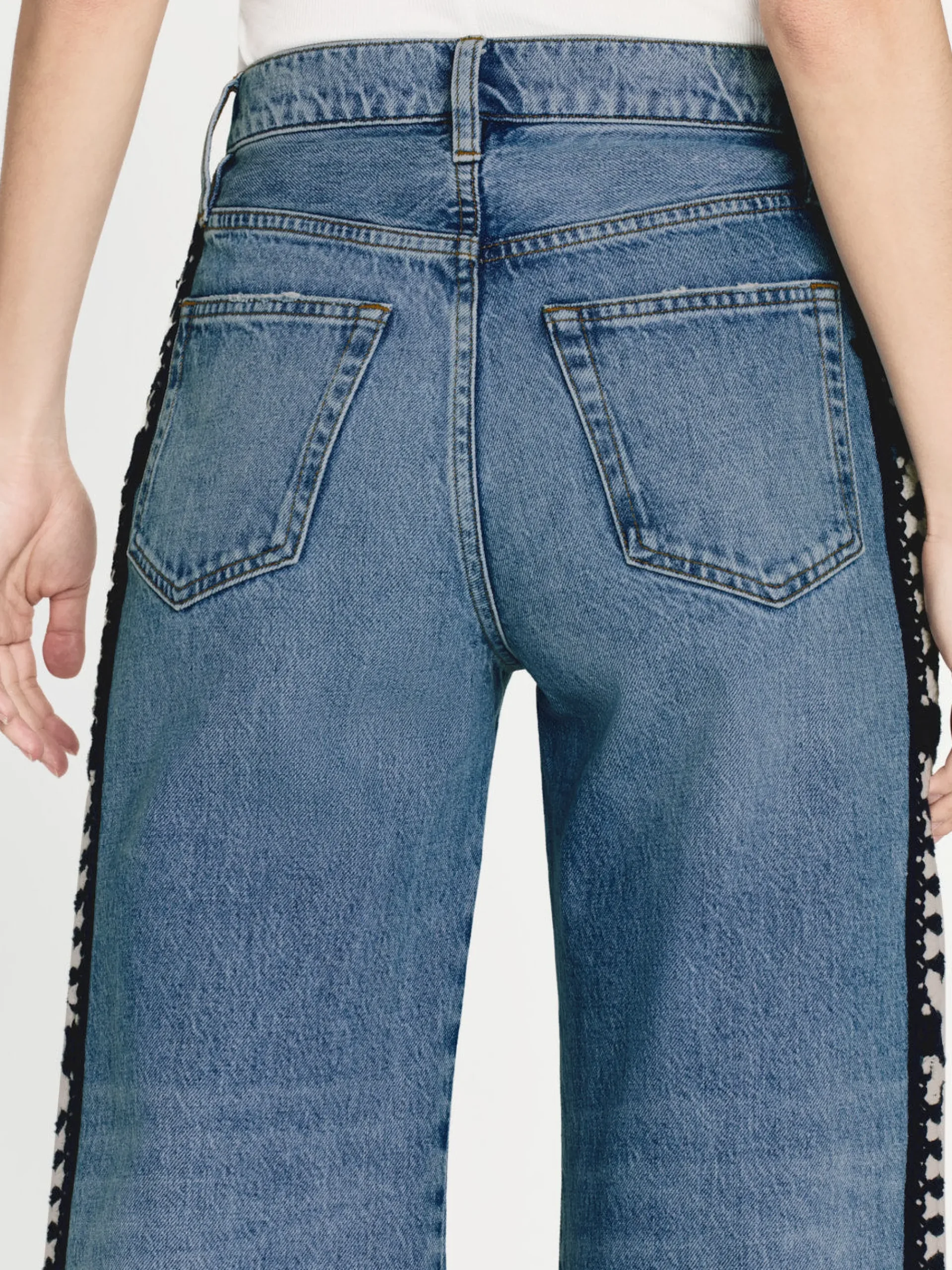 Women FRAME Le Jane Crop Crochet in Baines Clean