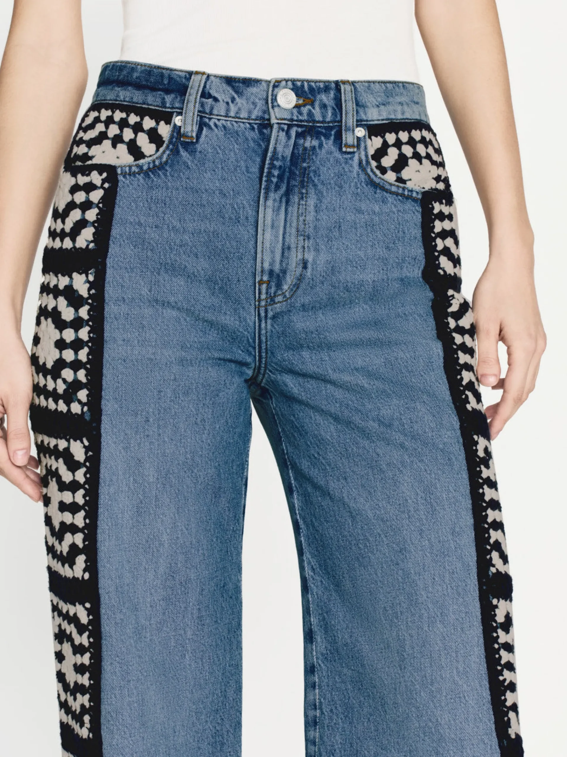 Women FRAME Le Jane Crop Crochet in Baines Clean