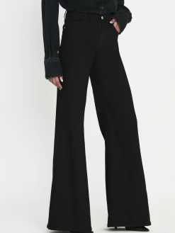 Women FRAME Le Palazzo in Film Noir