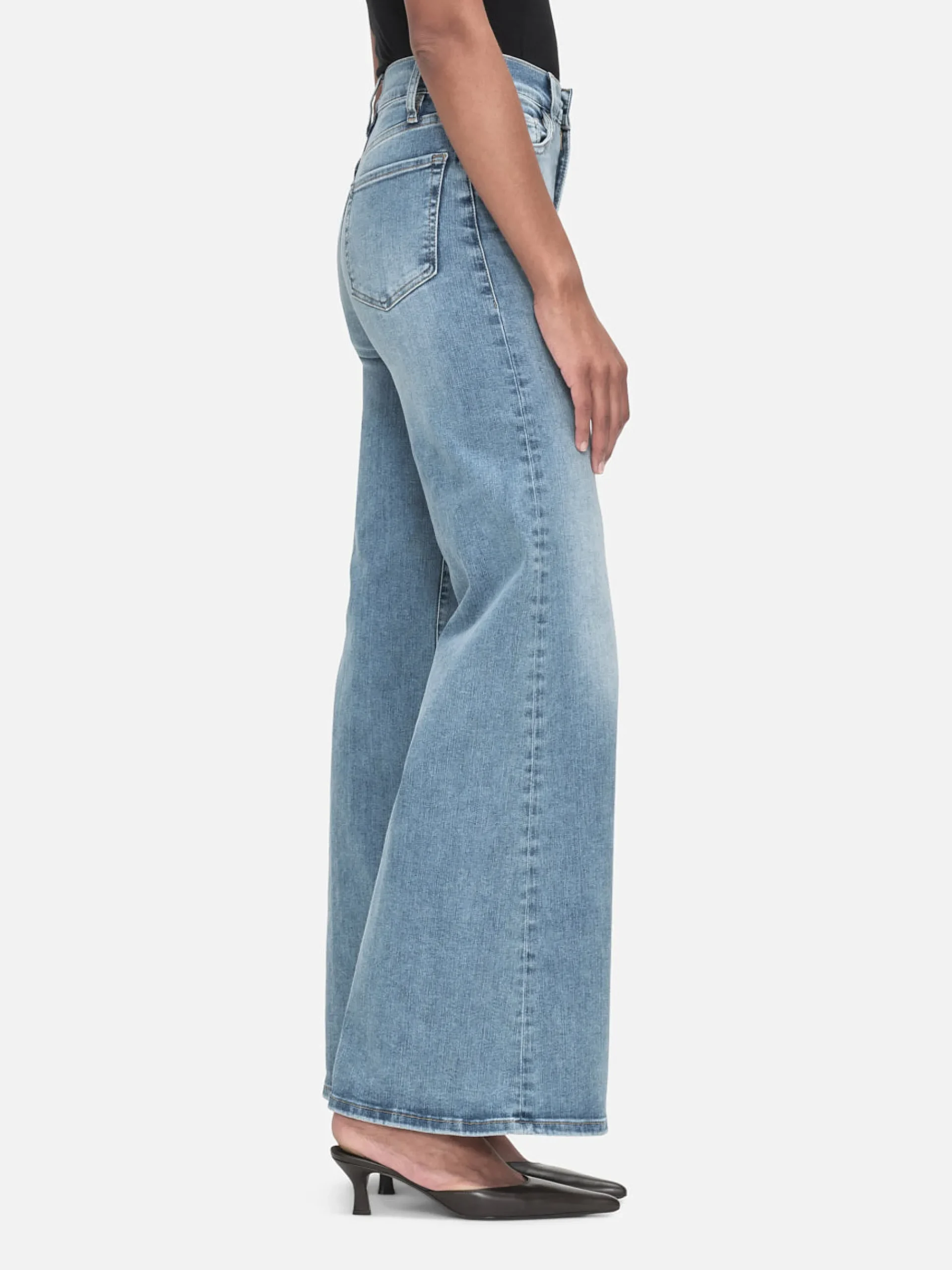 Women FRAME Le Palazzo Crop in