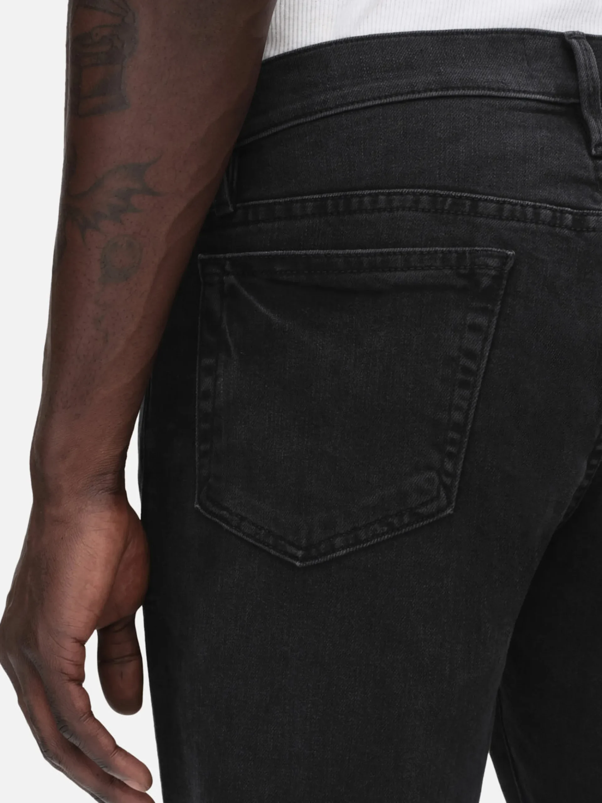 FRAME L'Homme Slim in Fade To Grey