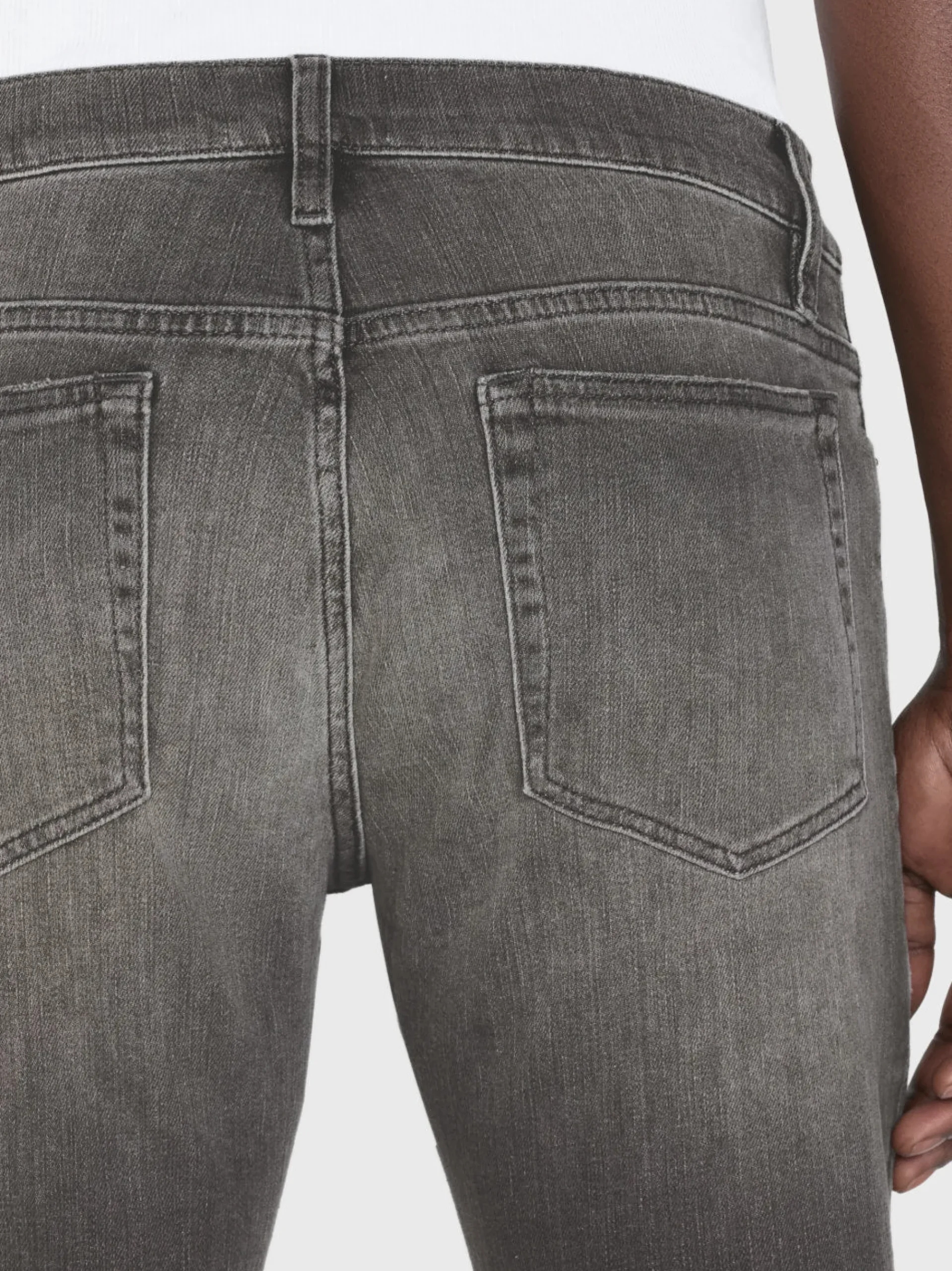 FRAME L'Homme Slim in Vintage Dark