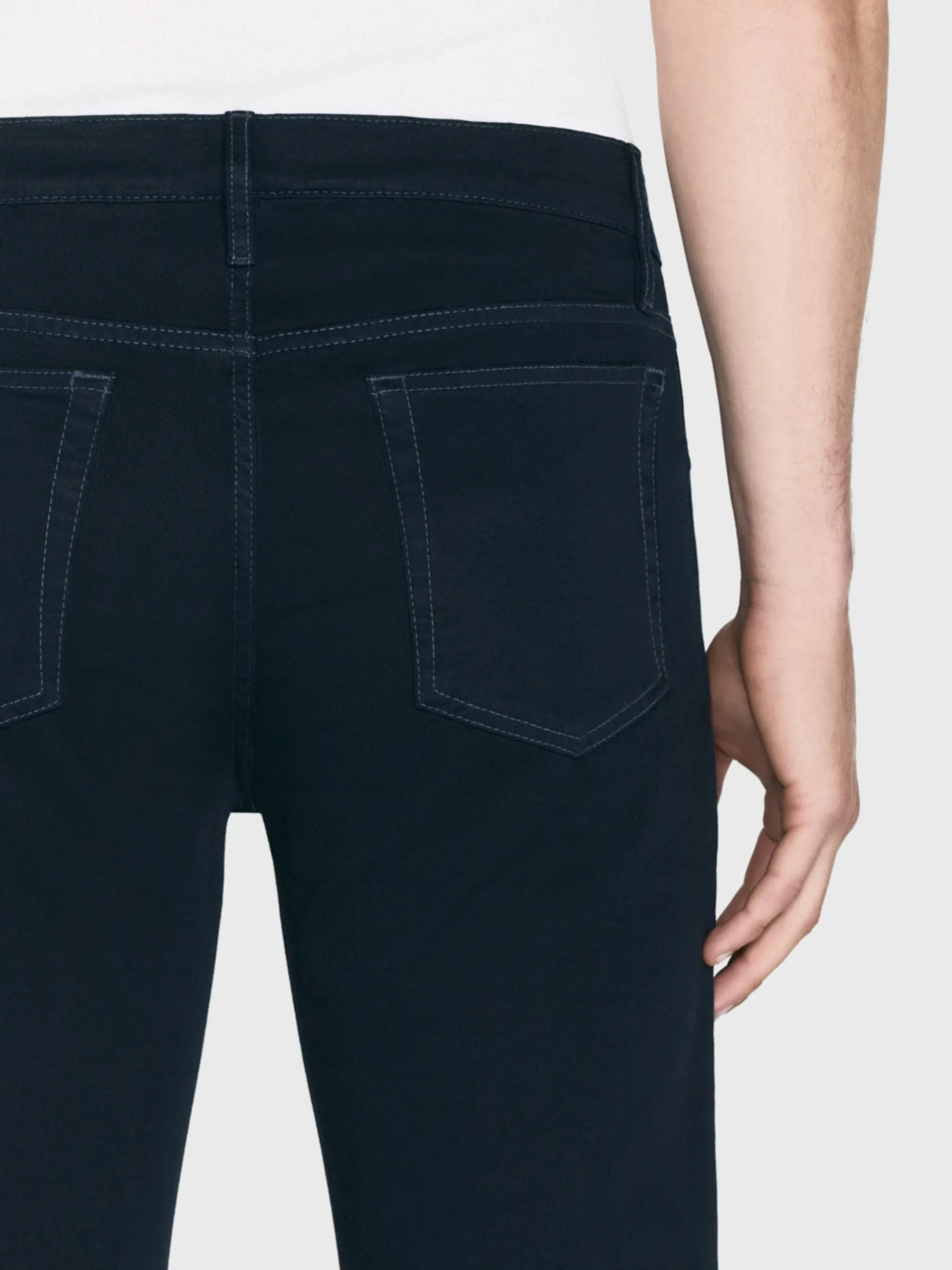 FRAME Modern Straight in Dark Navy