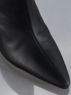 Women FRAME Odette Bootie in