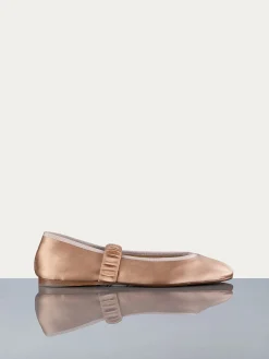 Women FRAME Odin Ballet Flat in