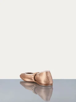 Women FRAME Odin Ballet Flat in