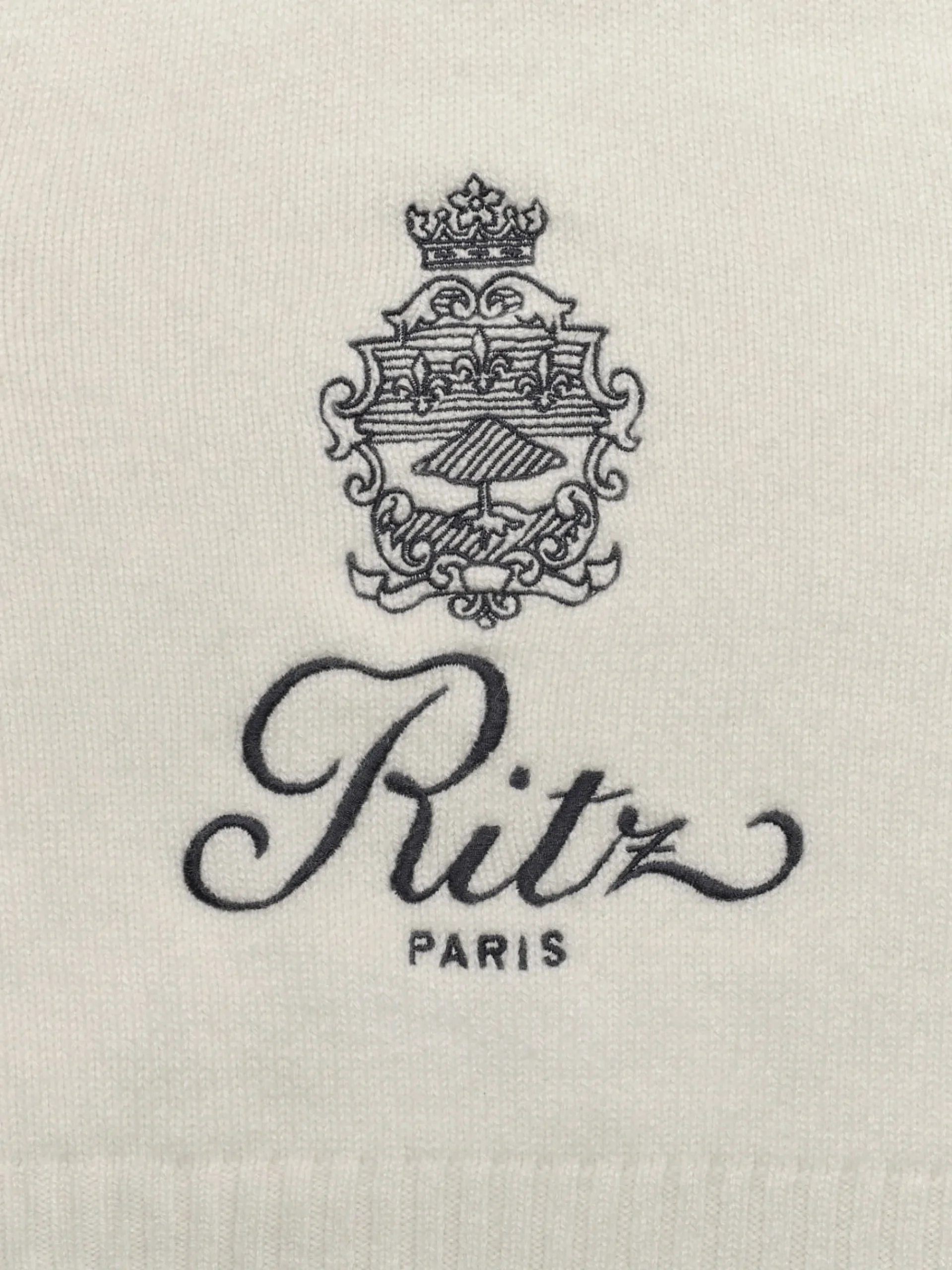 Women FRAME Ritz Women's Cashmere Sweater in Off White