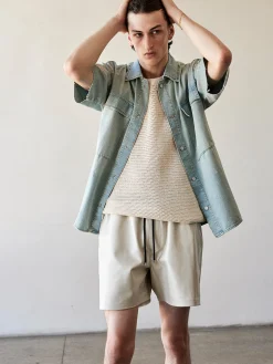 FRAME Short Sleeve Relaxed Denim Shirt in