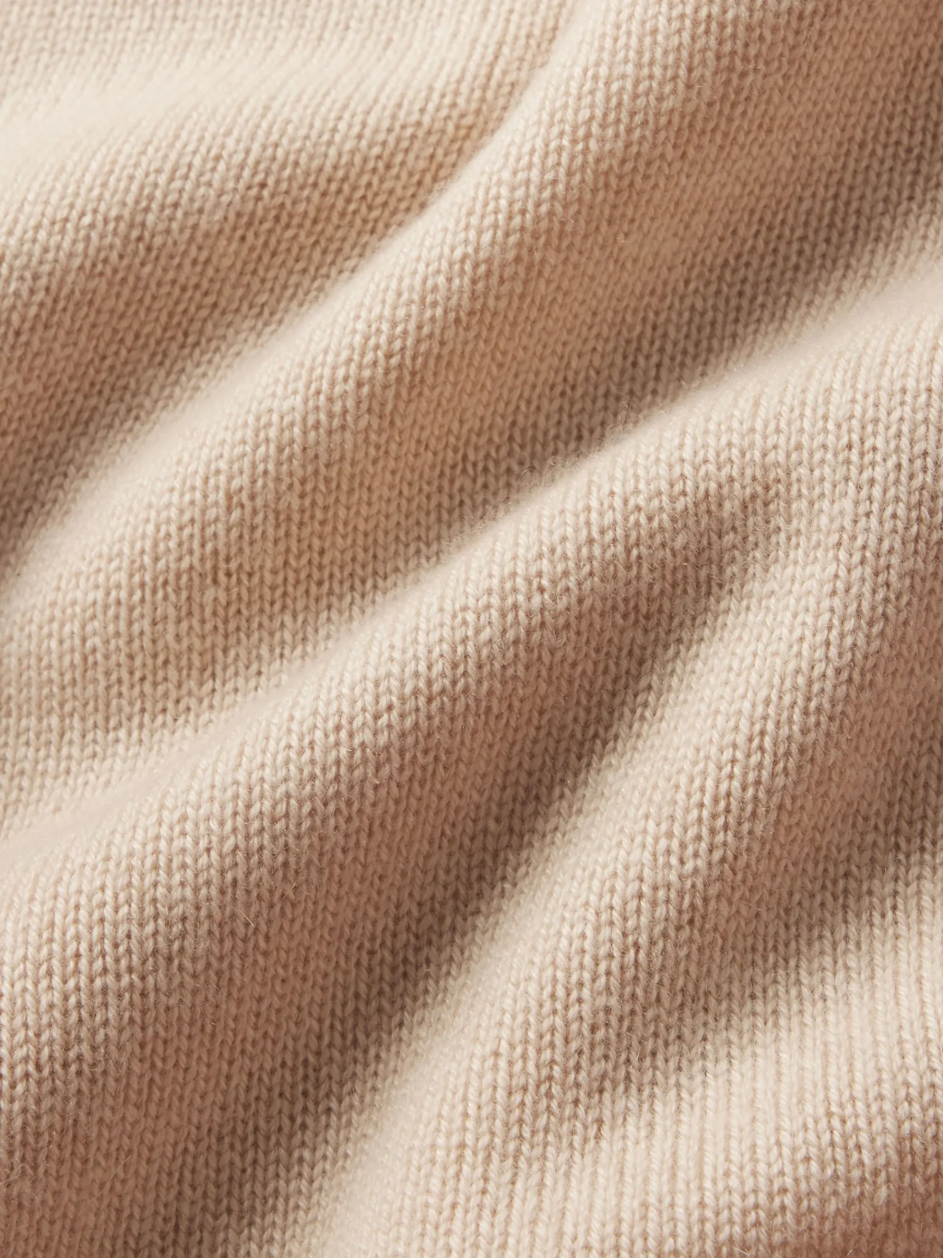Women FRAME Shrunken Cashmere Cardi in Almond Pink