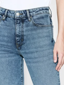 Women FRAME The Arrow in