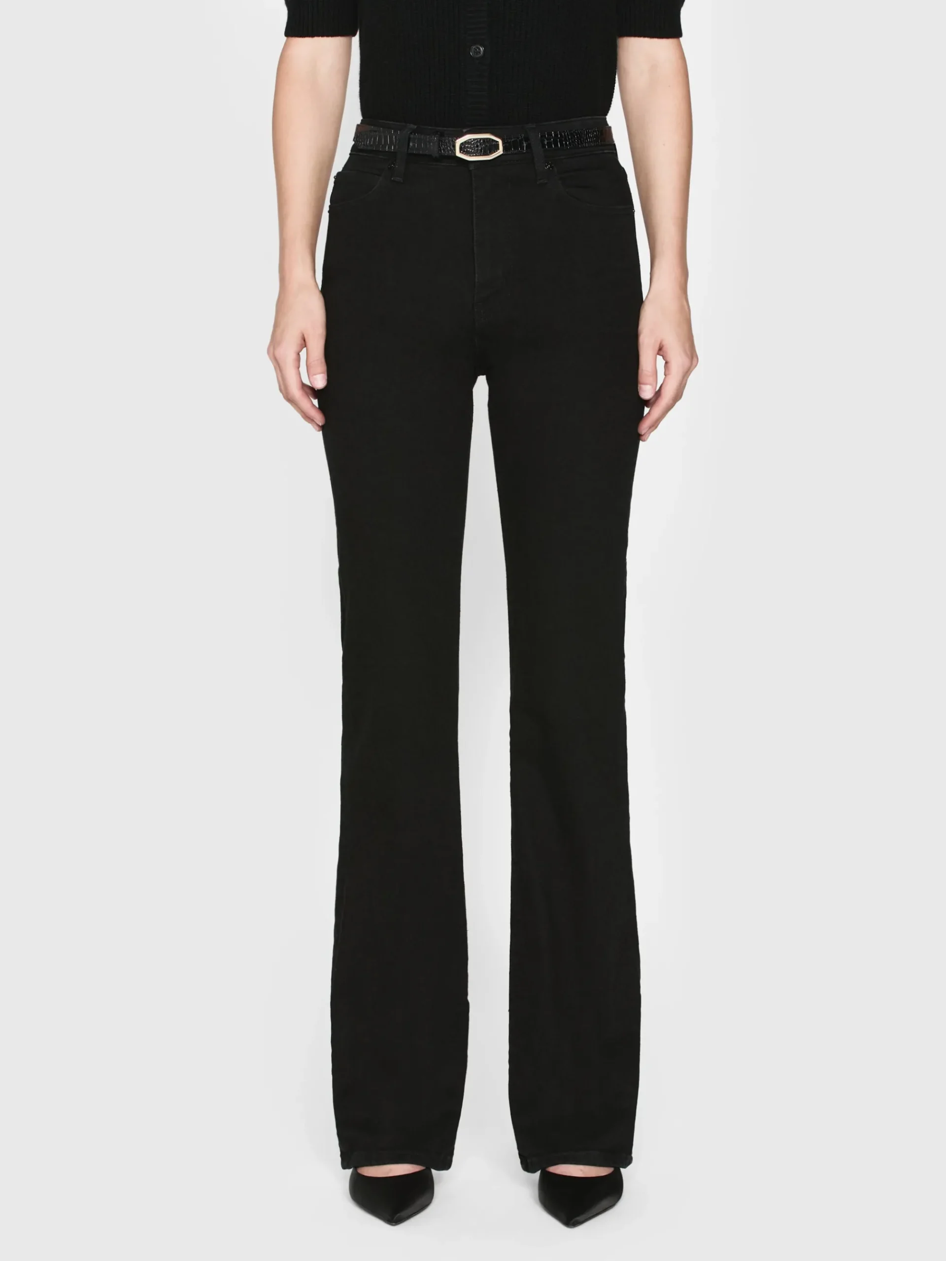 Women FRAME The Arrow in