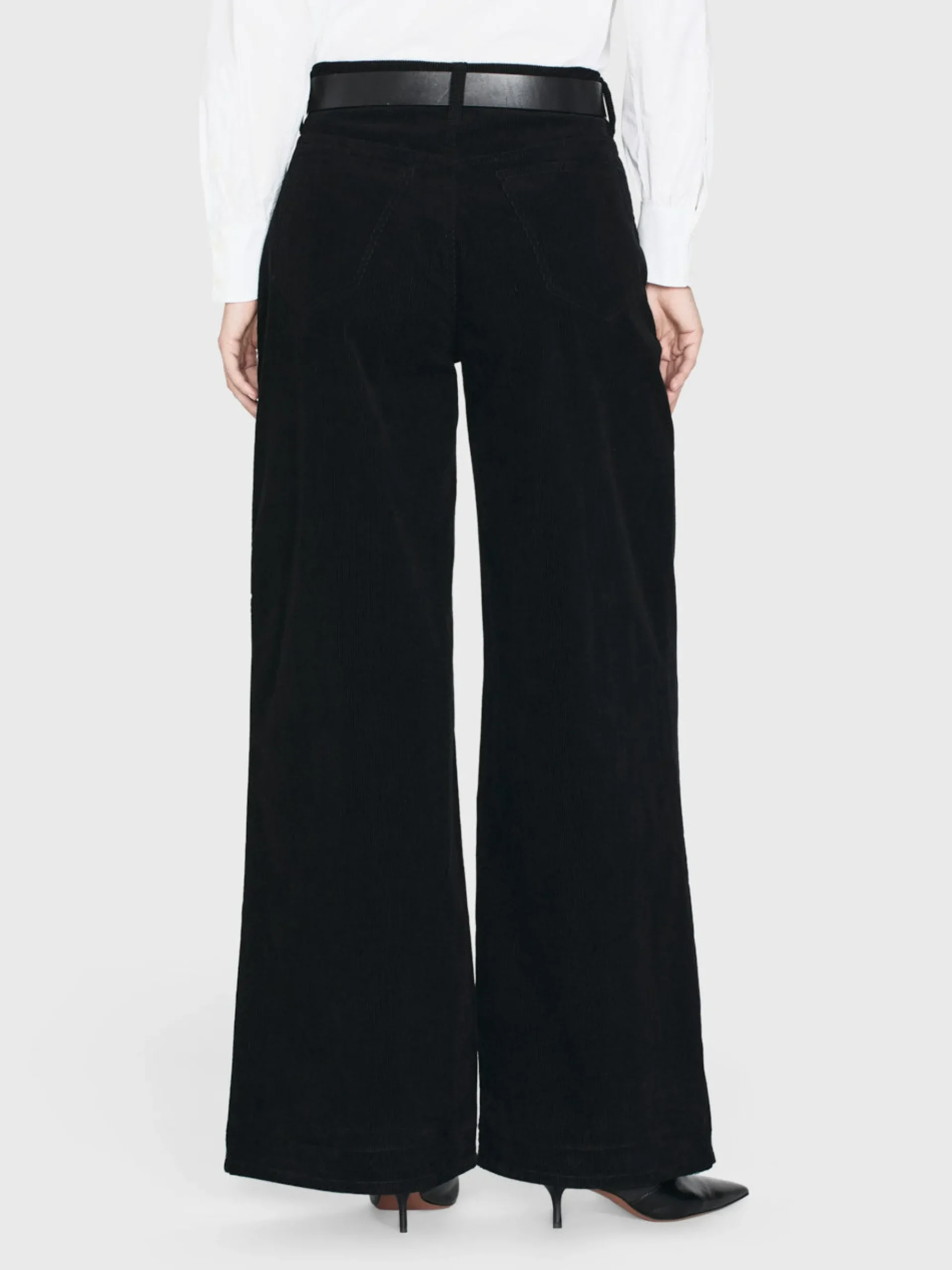 Women FRAME The Corduroy Trouser in