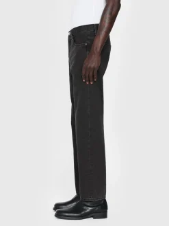 FRAME The Straight Jean in