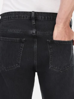 FRAME The Straight Jean in