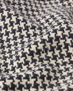 Women FRAME The Tweed Boxy Jacket in