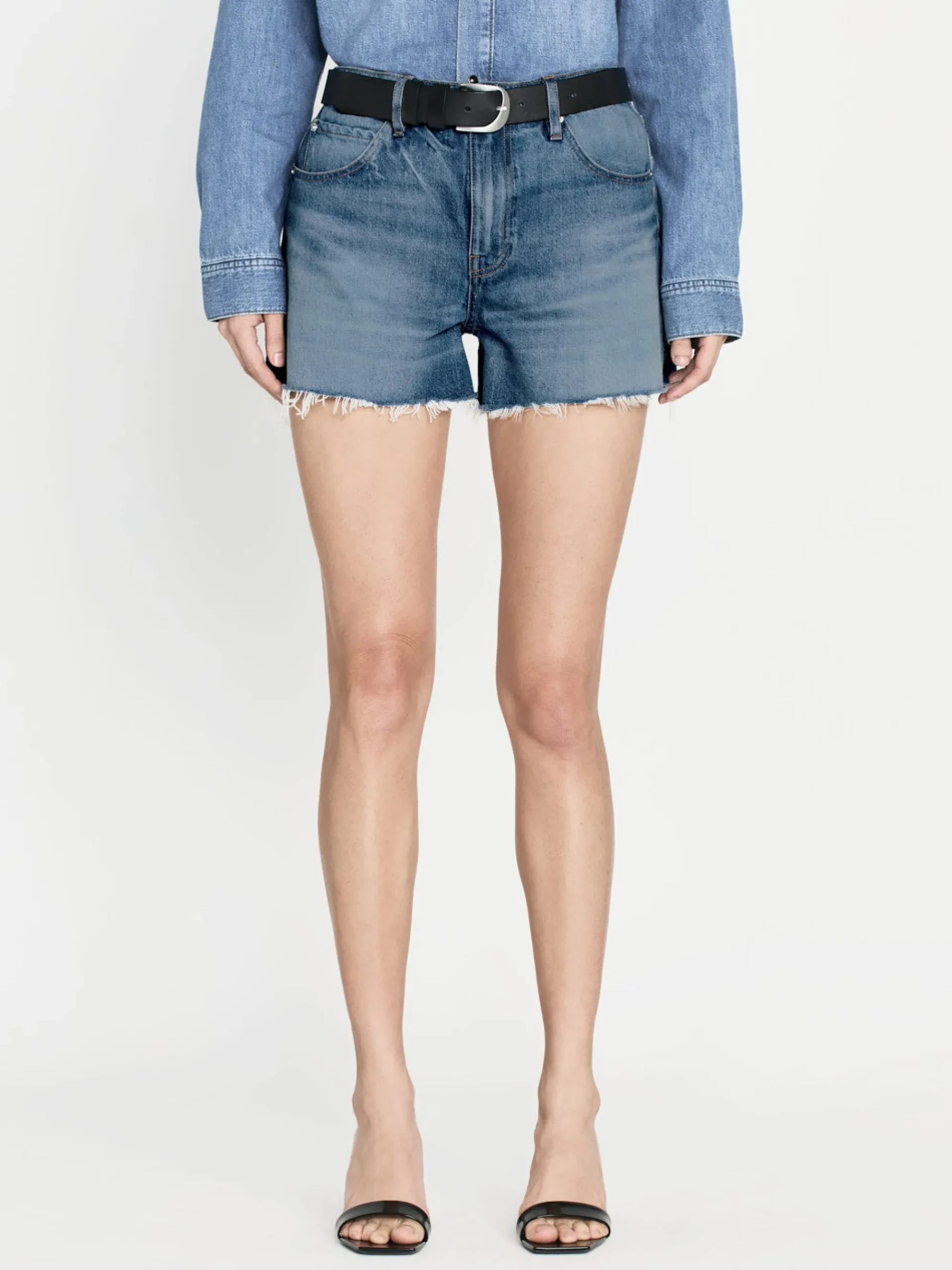 Women FRAME The Vintage Relaxed Short Raw Fray in