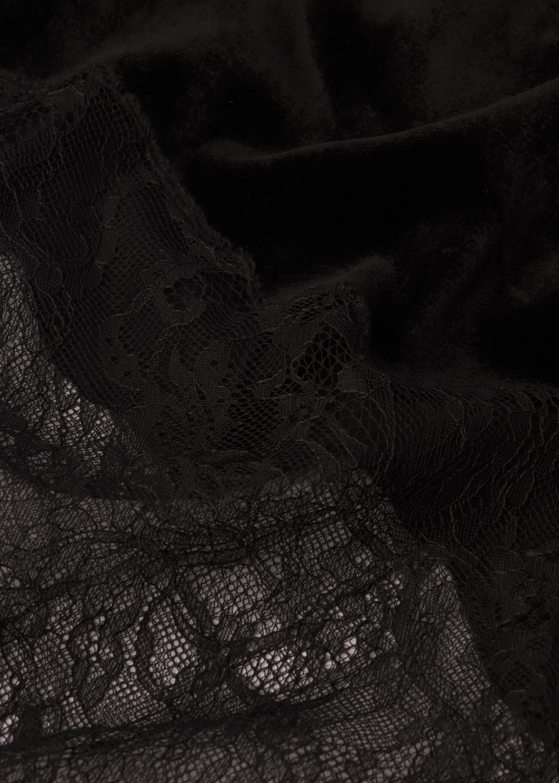 Women FRAME Velvet Lace Skirt in